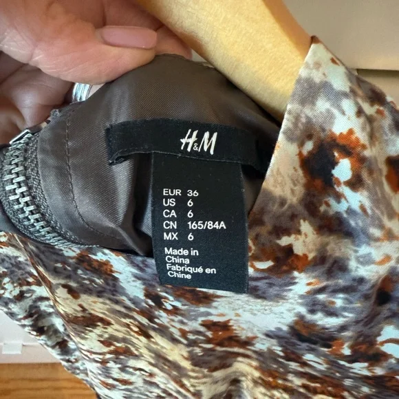 H&M Multicolor Long Sleeve Dress Size 6 - Picture 4 of 5